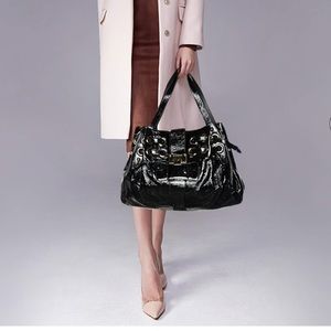 🎄JIMMY choo black crinkled patent leather large riki tote bag